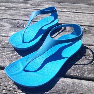 Blue Crocs Sexi Flip Serena Sandal Women's 8